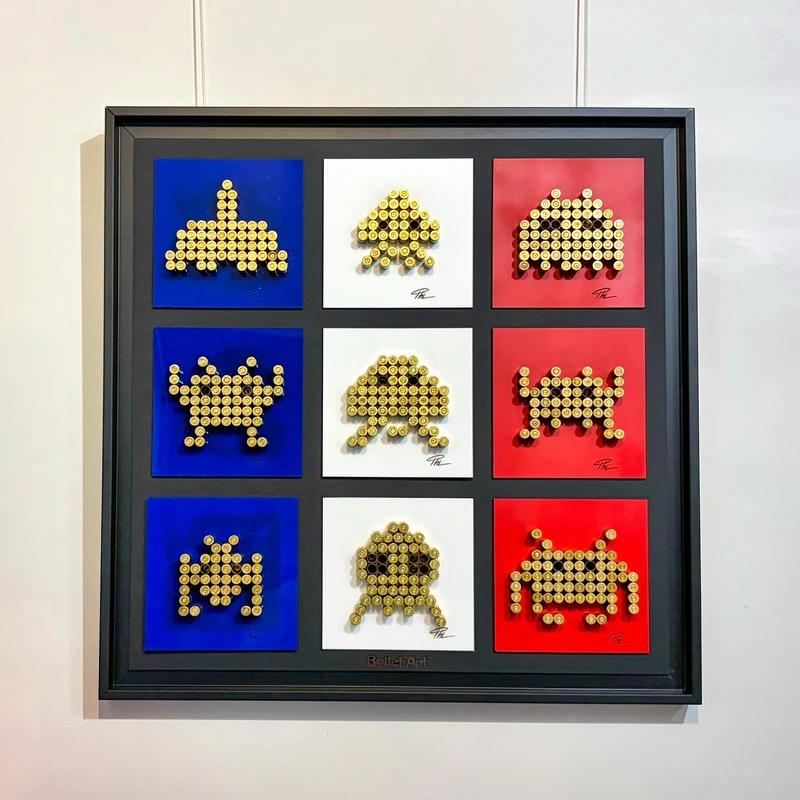 Cadre 12 Bullet Invaders avec finition acrylique satiné