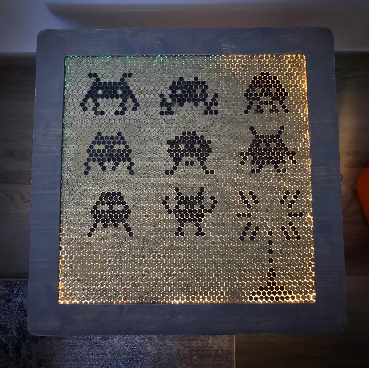 Table basse 6 figurines